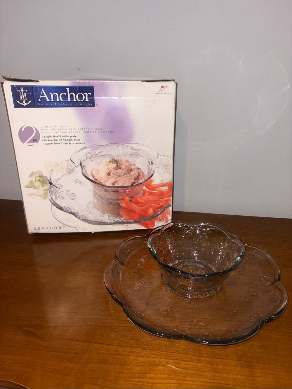 Anchor Hocking Clear Glass Embossed Floral Savannah Chip & Dip Set